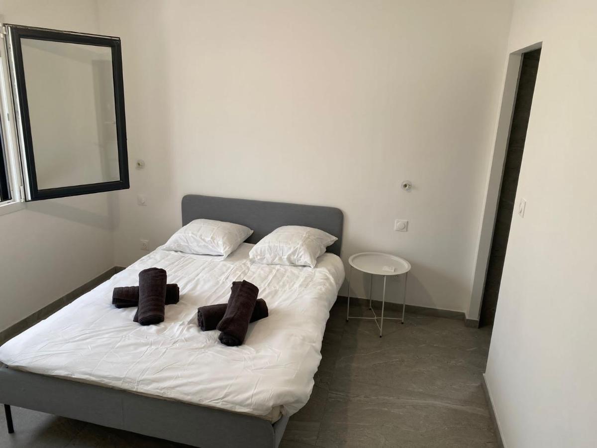Maison Moderne Is-sur-Tille Exteriör bild
